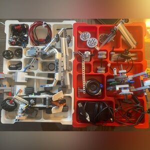 LEGO Partial Intelligent Robotics Set w many Misc pieces incl wires